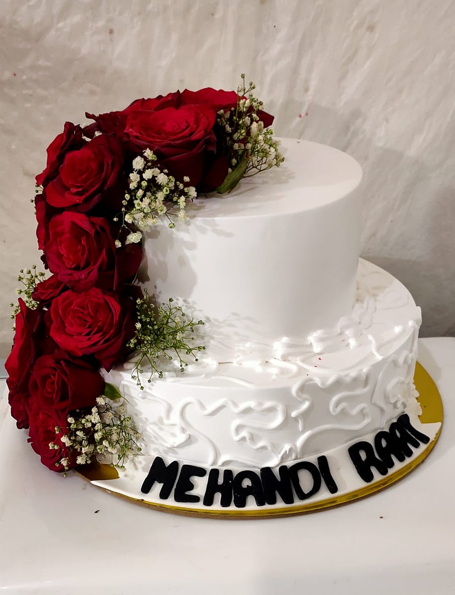 Pure white with Red Roses cake